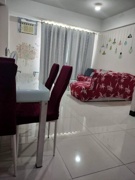 Cubao Manhattan Heights, Unit 8Bc Tower B, 1 Br Manila Kültér fotó